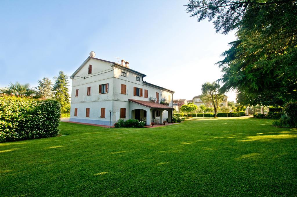 La Coccinella Bed & Breakfast Iesi Exterior photo